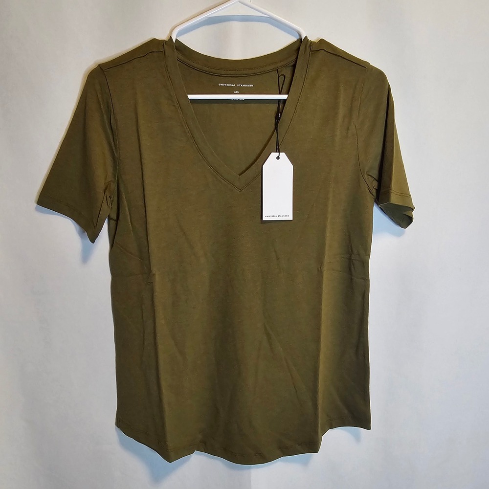 Universal Standard V-Rex Tee Military Olive‎ Green Plus Size 4XS=XS Short Sleeve